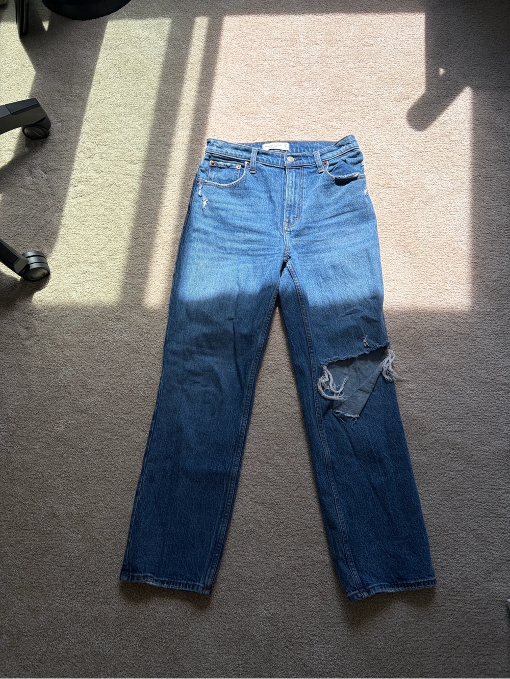 Abercrombie & Fitch Straight Blue Denim Jeans with Knee Rip